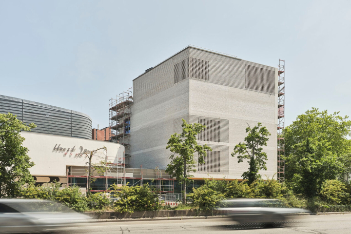 Moderner Museumsbau von außen