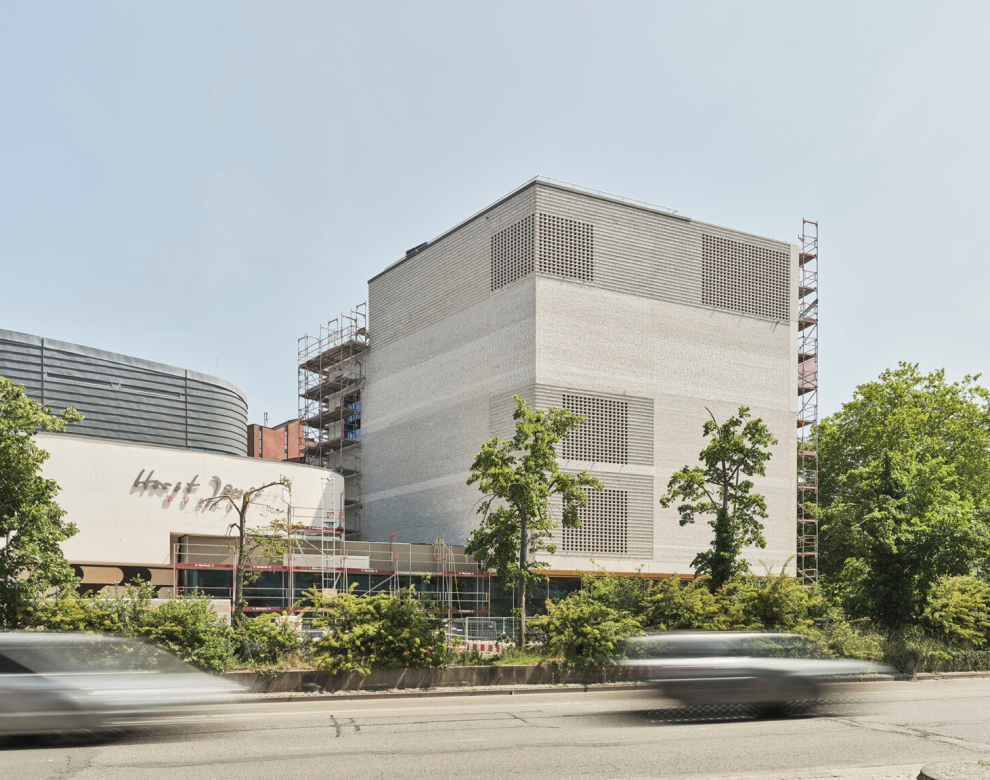 Moderner Museumsbau von außen